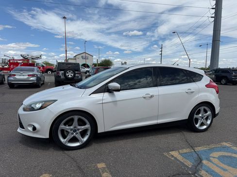 Used 2012 Ford Focus Titanium image 5