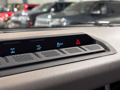 Used 2022 Ford Bronco Wildtrak image 22