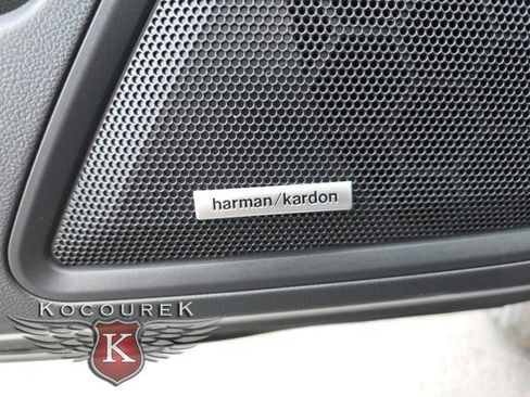 Used 2025 Subaru Outback Limited w/ Tech Package 3 image 13