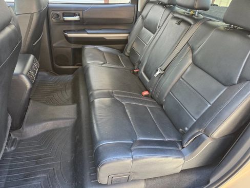 Used 2017 Toyota Tundra Limited w/ Limited Premium Package image 30