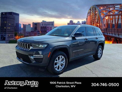 Used 2022 Jeep Grand Cherokee Limited AWD/4WD image 7