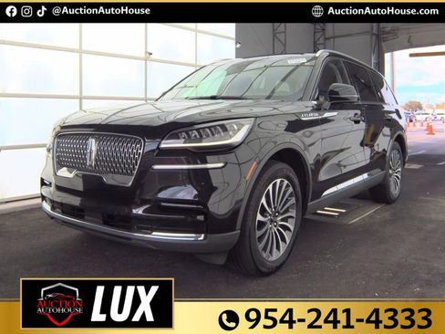Used 2024 Lincoln Aviator Reserve image 1