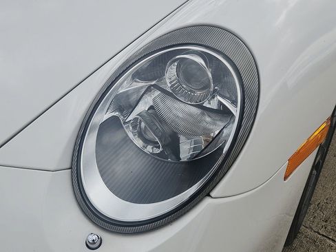 Used 2012 Porsche 911 Carrera 4S image 8