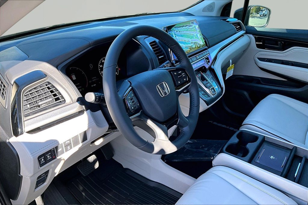 New 2027 Honda Odyssey Touring image 8