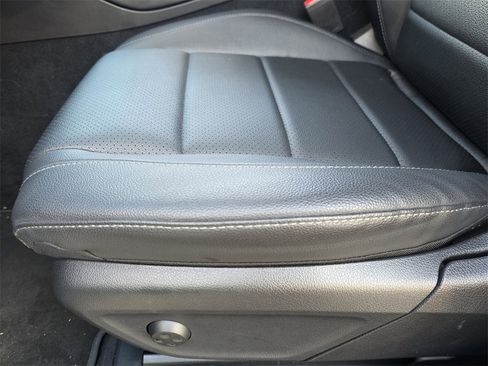 Used 2025 Mercedes-Benz GLS 450 4MATIC image 18