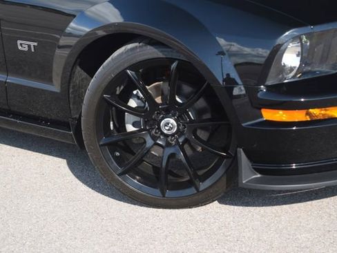 Used 2007 Ford Mustang GT Premium RWD image 28