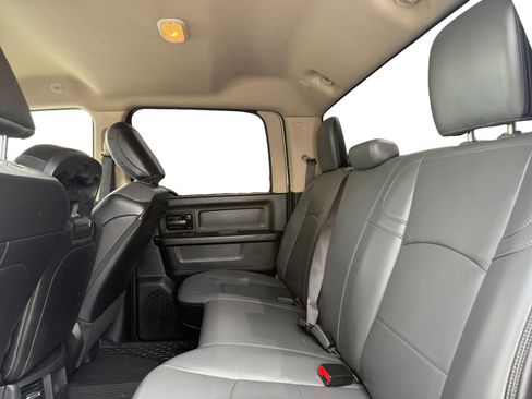 Used 2020 RAM 2500 Tradesman w/ Chrome Appearance Group AWD/4WD image 11