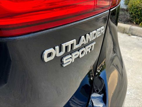 Used 2017 Mitsubishi Outlander Sport ES image 9