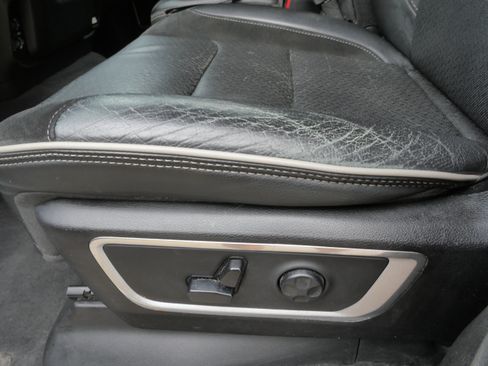 Used 2019 RAM 1500 Laramie AWD/4WD image 20