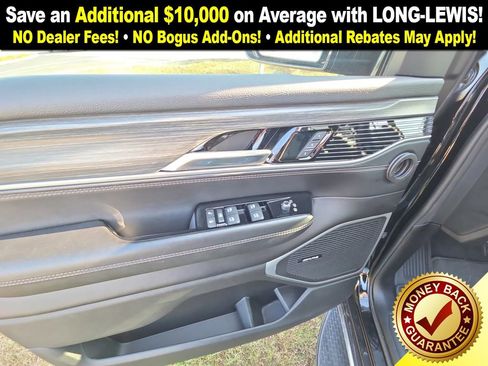 Used 2024 Jeep Wagoneer L Series III w/ Flexible Seating Group image 16