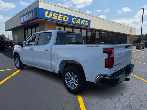 Used 2023 Chevrolet Silverado 1500 LT AWD/4WD image 7