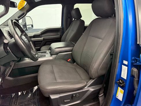 Used 2019 Ford F150 XLT w/ Equipment Group 302A Luxury AWD/4WD image 57