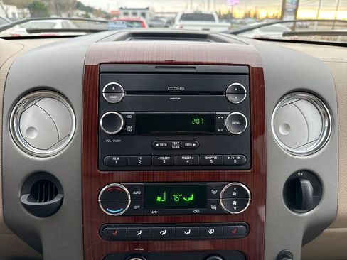 Used 2008 Ford F150 XLT image 26