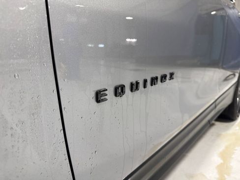 Used 2023 Chevrolet Equinox RS AWD/4WD image 55