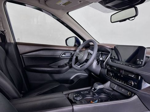 Used 2021 Nissan Rogue SL w/ Premium Package image 35