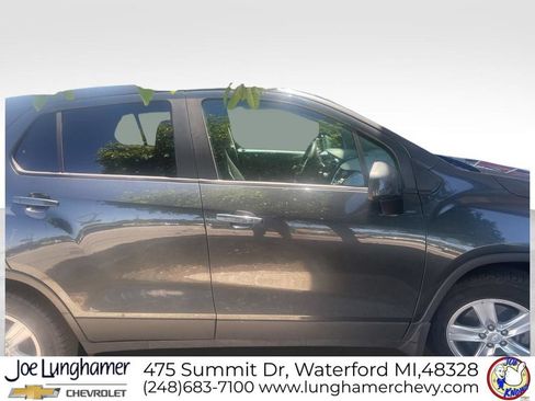 Used 2019 Chevrolet Trax LS w/ Tint and Cruise Package FWD image 4