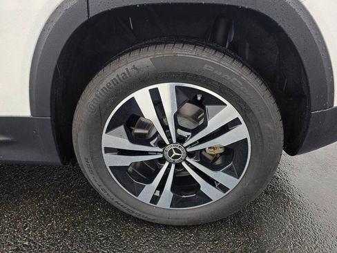 Used 2025 Mercedes-Benz GLB 250 4MATIC image 20