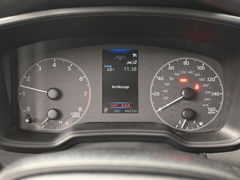 Used 2025 Toyota Corolla LE image 26