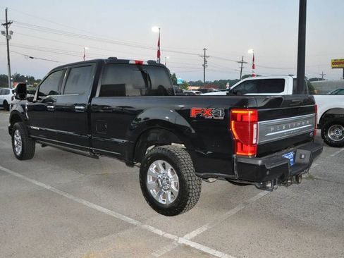Used 2022 Ford F350 Platinum w/ FX4 Off-Road Package image 3