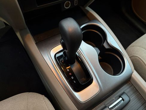 Used 2019 Honda Pilot LX image 32