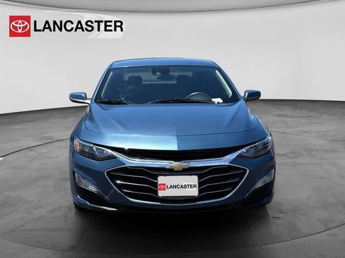 Used 2024 Chevrolet Malibu LT FWD image 2