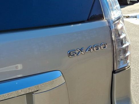 Used 2015 Lexus GX 460 image 39
