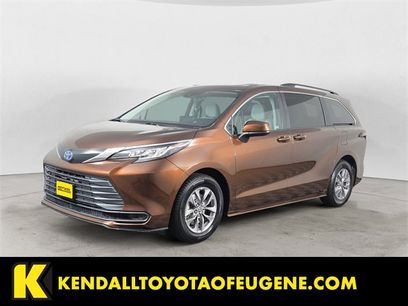 Used 2023 Toyota Sienna LE