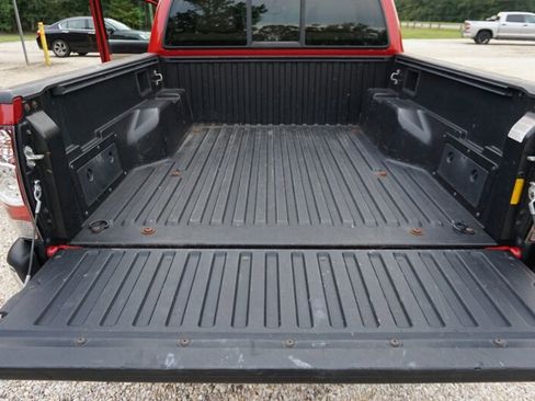 Used 2012 Toyota Tacoma PreRunner image 28