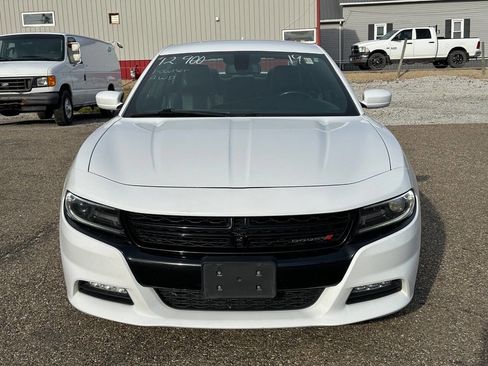 Used 2019 Dodge Charger SXT w/ Plus Group image 10