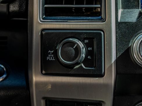 Used 2021 Ford F250 Platinum w/ Tremor Off-Road Package image 22