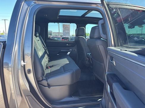 Used 2023 Toyota Tundra Platinum AWD/4WD image 42