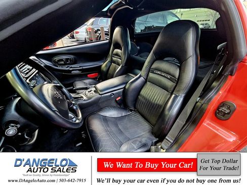 Used 2003 Chevrolet Corvette Coupe w/ Preferred Equipment Group image 28