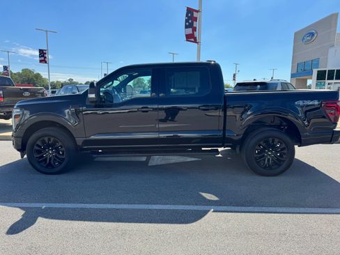 Used 2025 Ford F150 Lariat w/ Equipment Group 501A Mid AWD/4WD image 4