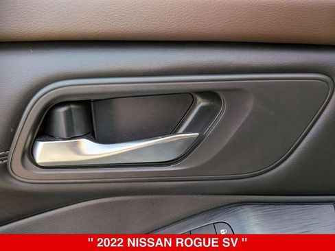 Certified 2022 Nissan Rogue SV w/ SV Premium Package AWD/4WD image 14