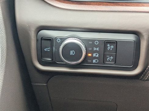 Used 2023 Ford Explorer King Ranch w/ Technology Package image 26