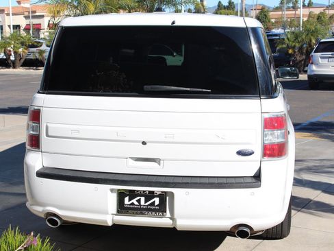 Used 2018 Ford Flex SE image 8