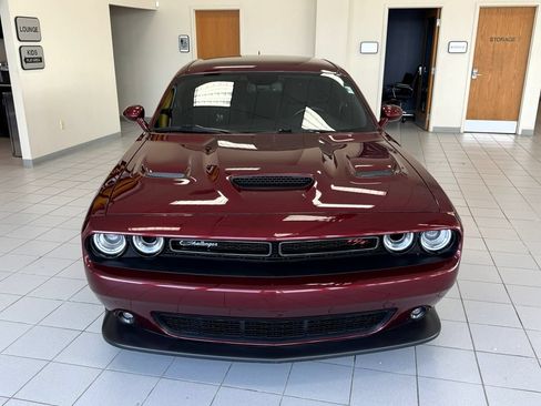 Used 2021 Dodge Challenger R/T Scat Pack w/ Driver Convenience Group RWD image 5