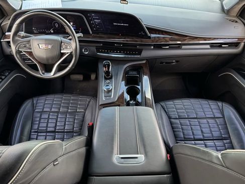 Certified 2023 Cadillac Escalade Premium Luxury Platinum image 11