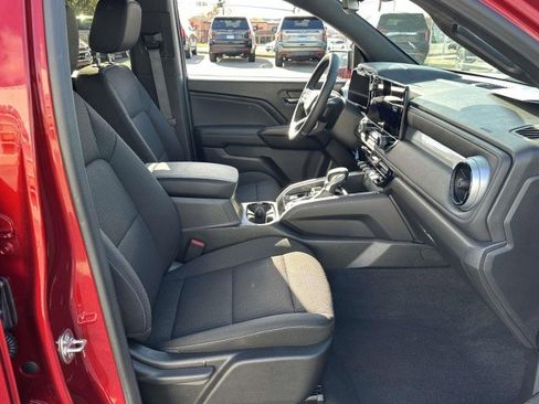 Certified 2024 Chevrolet Colorado LT w/ LT Convenience Package II image 10