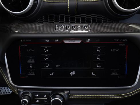 Used 2020 Ferrari Portofino RWD image 36