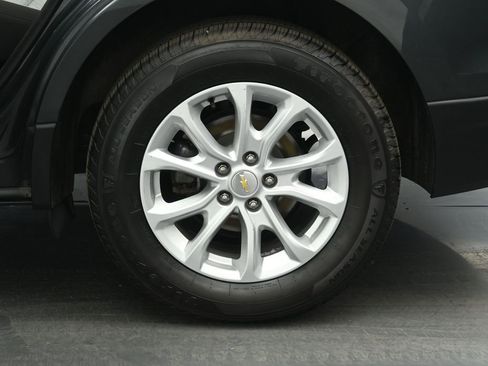 Used 2019 Chevrolet Equinox LS image 22