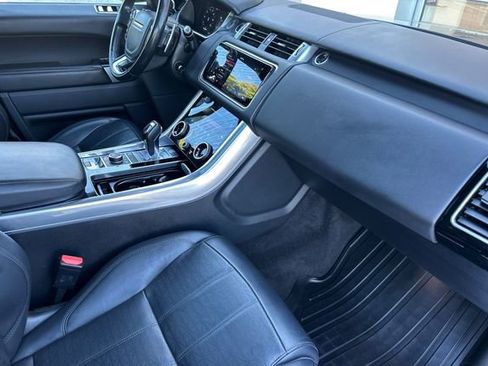 Used 2019 Land Rover Range Rover Sport HSE Dynamic image 15