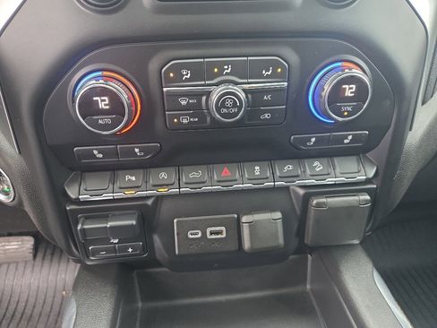 Used 2020 Chevrolet Silverado 1500 RST image 30