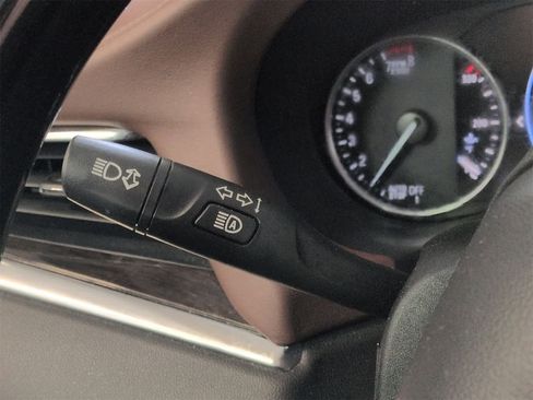 Used 2021 Buick Enclave Avenir w/ Avenir Technology Package image 29