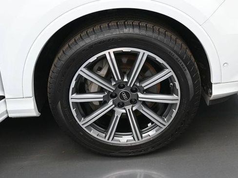 Used 2023 Audi Q7 2.0T Premium Plus w/ Premium Plus Package AWD/4WD image 41