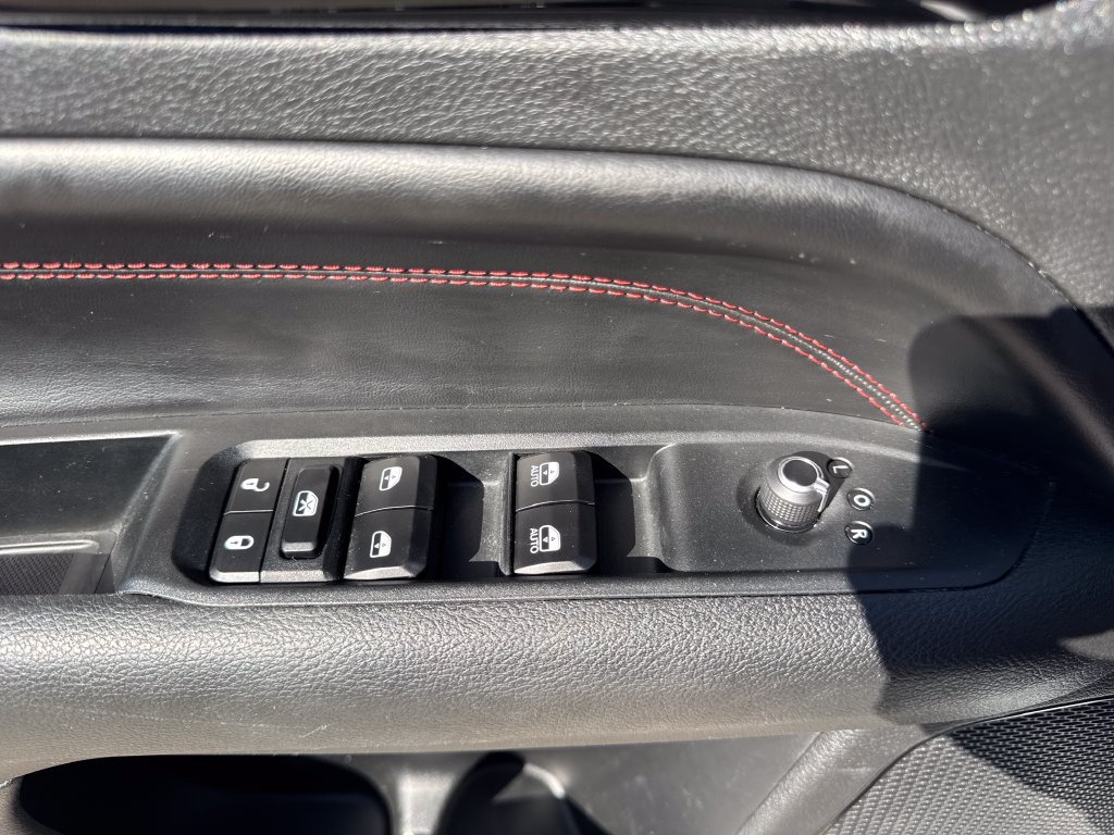 Used 2023 Jeep Compass Trailhawk AWD/4WD image 18