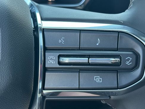 New 2025 GMC Canyon Elevation w/ Convenience Package image 27