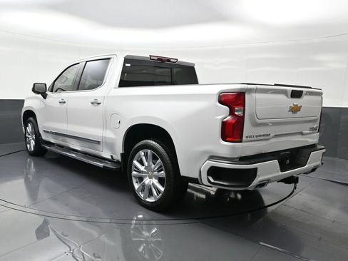 Used 2025 Chevrolet Silverado 1500 High Country w/ High Country Premium Package image 3