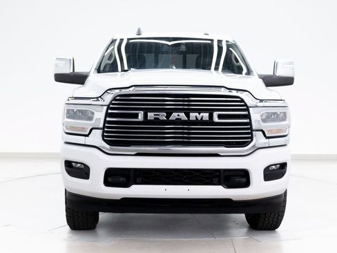 Used 2023 RAM 2500 Laramie AWD/4WD image 2