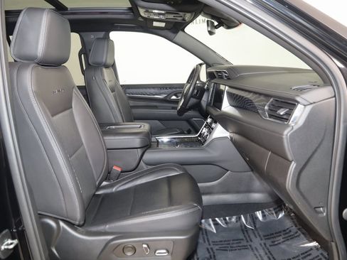 Used 2022 GMC Yukon Denali image 13